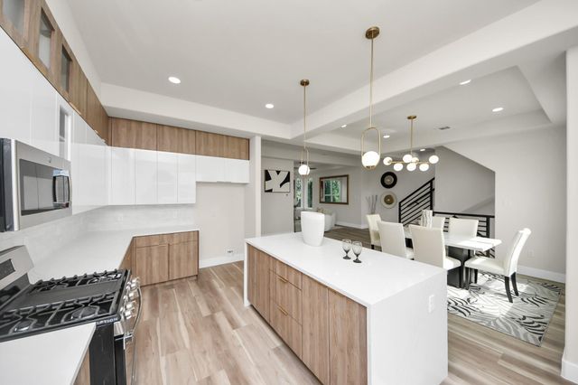 2016 Blodgett Street, Houston, TX 77004
