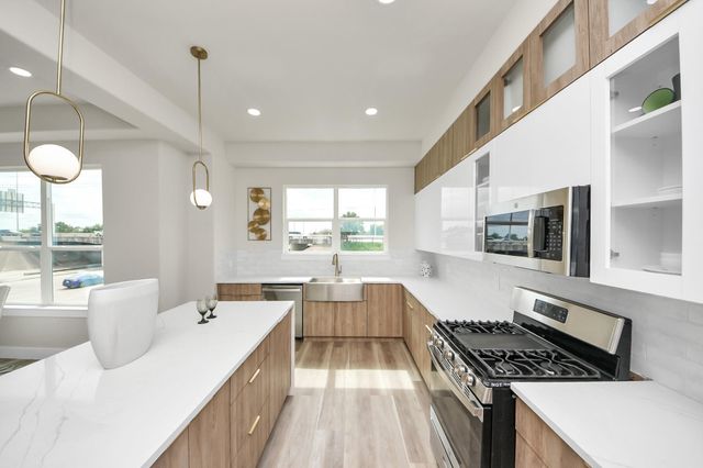 2016 Blodgett Street, Houston, TX 77004