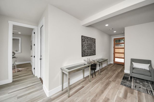 2016 Blodgett Street, Houston, TX 77004