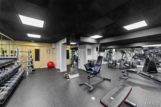 7745 Kingsbury Boulevard 22, St Louis, MO 63105