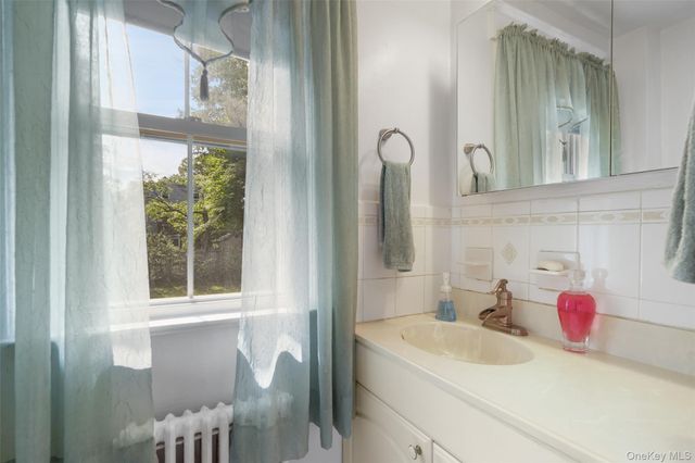 151 Columbus Avenue, Valhalla, NY 10595