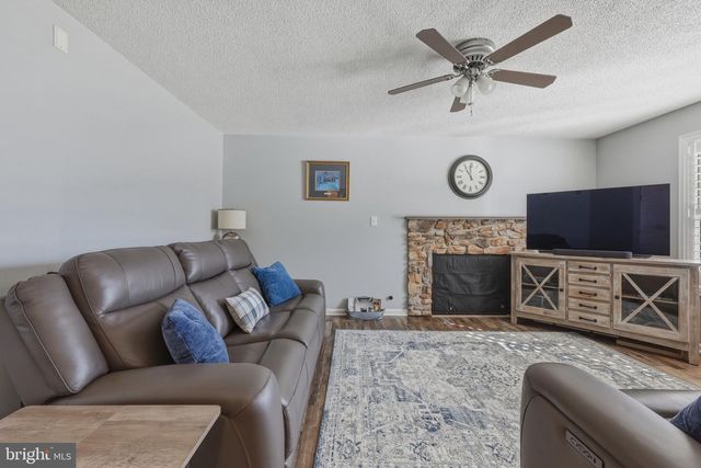 199 PRIMROSE DR, Martinsburg, WV 25404