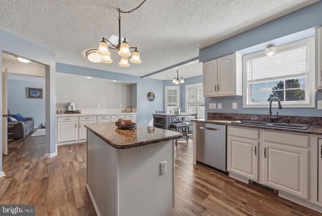 199 PRIMROSE DR, Martinsburg, WV 25404