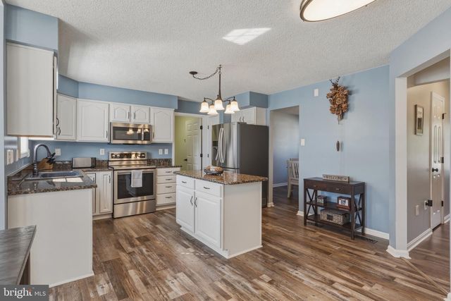 199 PRIMROSE DR, Martinsburg, WV 25404