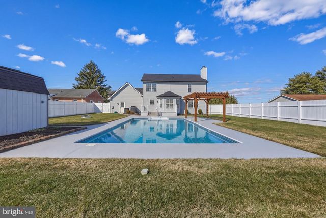 199 PRIMROSE DR, Martinsburg, WV 25404