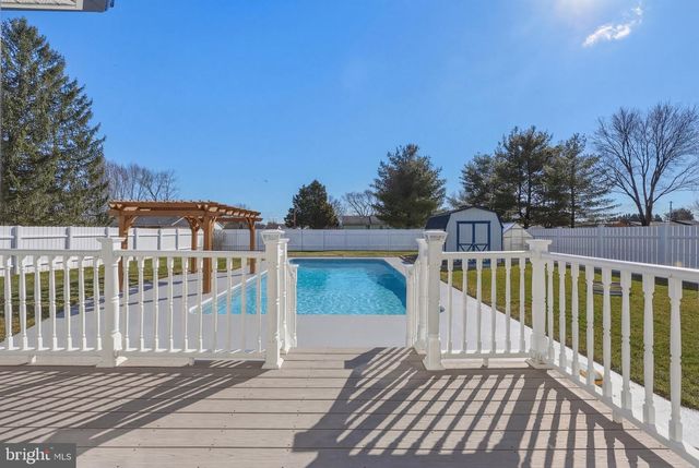 199 PRIMROSE DR, Martinsburg, WV 25404