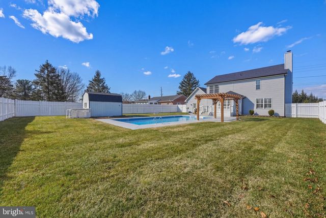 199 PRIMROSE DR, Martinsburg, WV 25404