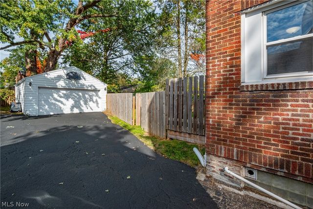 486 Sumatra Avenue, Akron, OH 44305