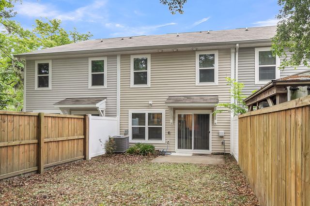 4613 Palm View Circle, North Charleston, SC 29418