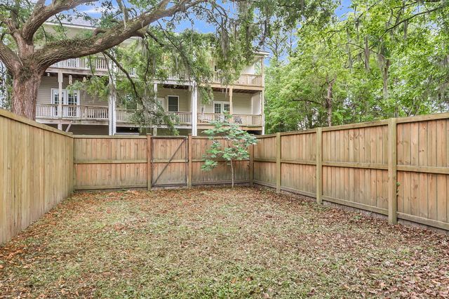 4613 Palm View Circle, North Charleston, SC 29418