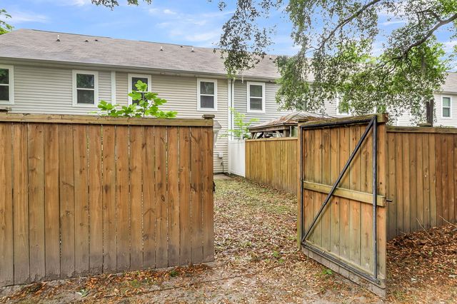 4613 Palm View Circle, North Charleston, SC 29418