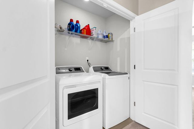 4613 Palm View Circle, North Charleston, SC 29418