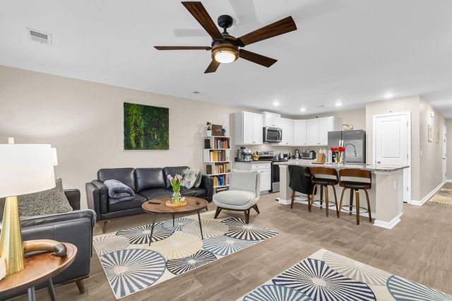 4613 Palm View Circle, North Charleston, SC 29418