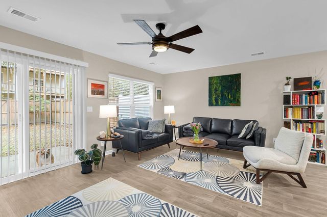 4613 Palm View Circle, North Charleston, SC 29418
