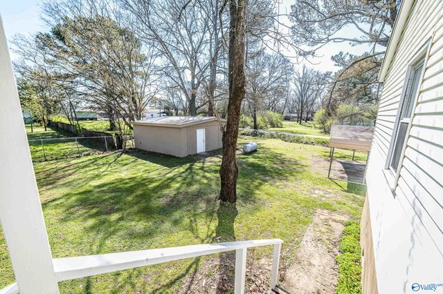 172 T E Mckinney Circle, Owens Cross Roads, AL 35763