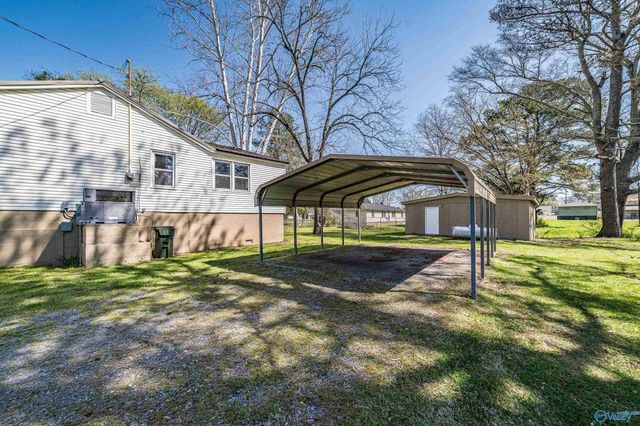 172 T E Mckinney Circle, Owens Cross Roads, AL 35763