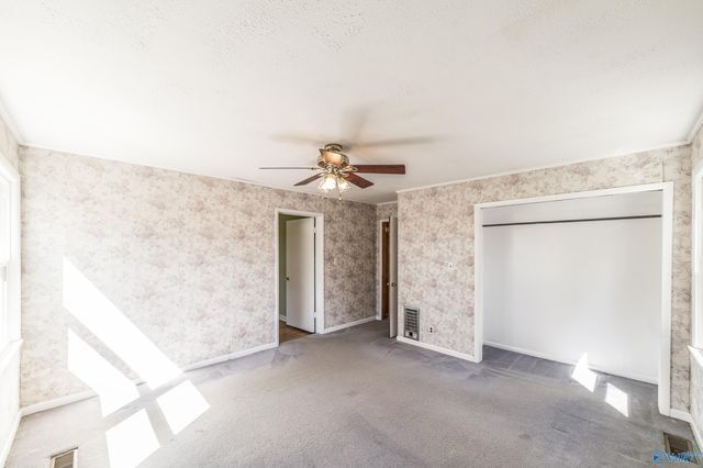 172 T E Mckinney Circle, Owens Cross Roads, AL 35763