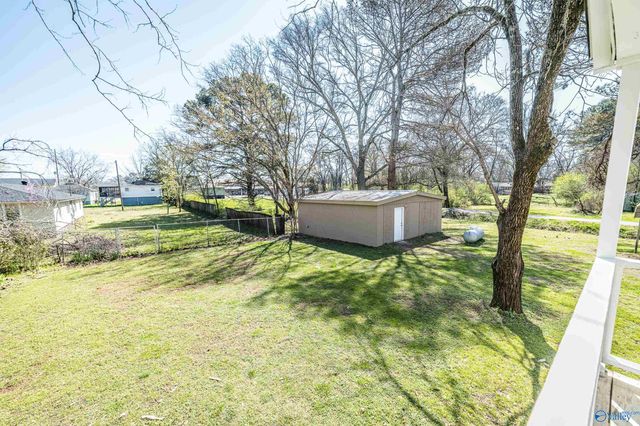 172 T E Mckinney Circle, Owens Cross Roads, AL 35763