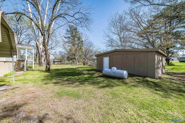 172 T E Mckinney Circle, Owens Cross Roads, AL 35763