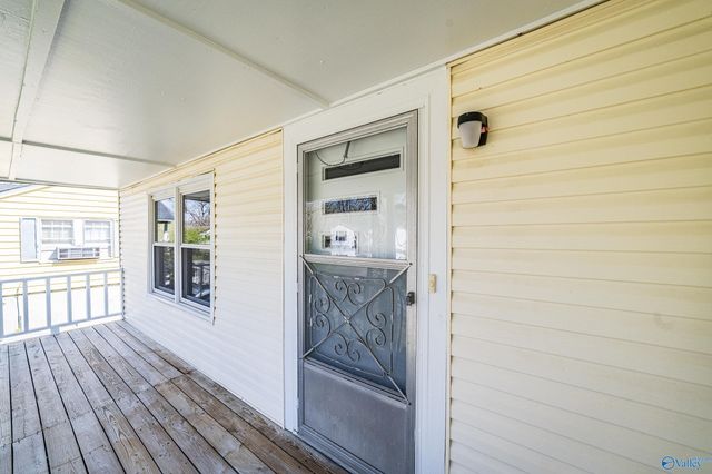 172 T E Mckinney Circle, Owens Cross Roads, AL 35763