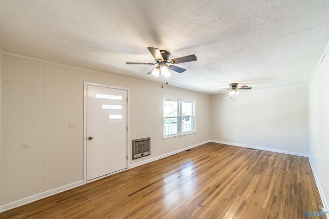 172 T E Mckinney Circle, Owens Cross Roads, AL 35763