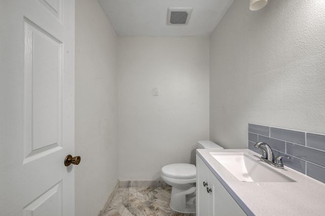 117 Broken Bough Lane, Conroe, TX 77304