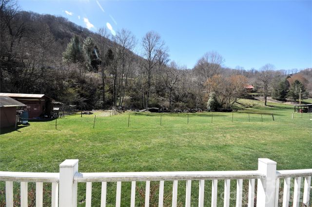 148 Market Street, Maggie Valley, NC 28751