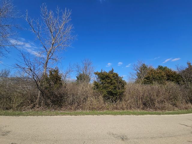 220 Cuyahoga Drive, Dixon, IL 61021