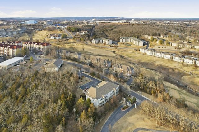 201 Golfview Drive 3-2, Branson, MO 65616