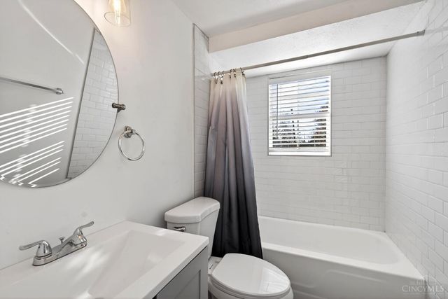 492 Seven Mile Avenue, New Miami, OH 45011