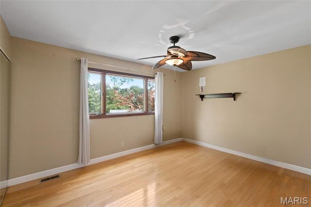 5812 Birch Hollow Drive, St Louis, MO 63129