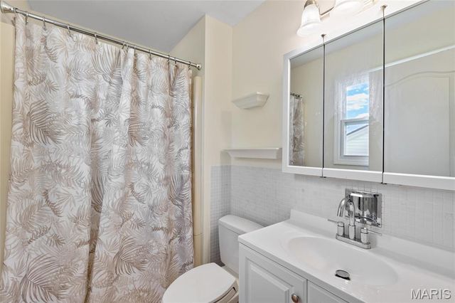 5812 Birch Hollow Drive, St Louis, MO 63129