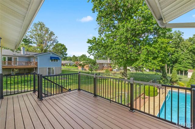 5812 Birch Hollow Drive, St Louis, MO 63129