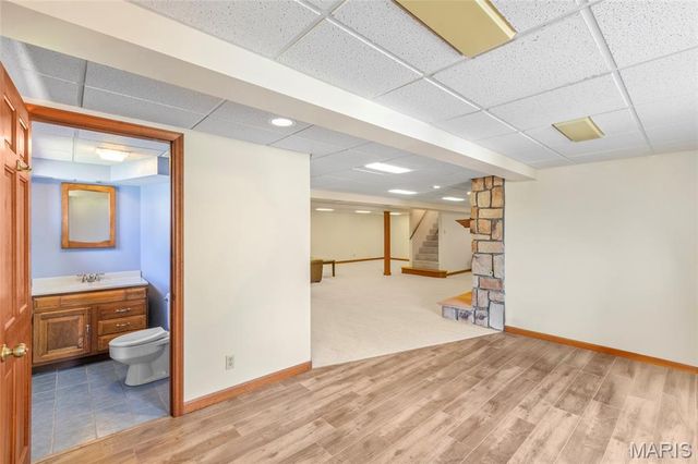5812 Birch Hollow Drive, St Louis, MO 63129