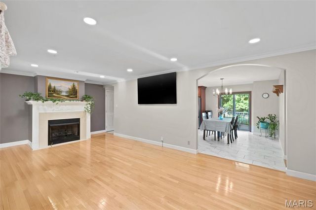 5812 Birch Hollow Drive, St Louis, MO 63129