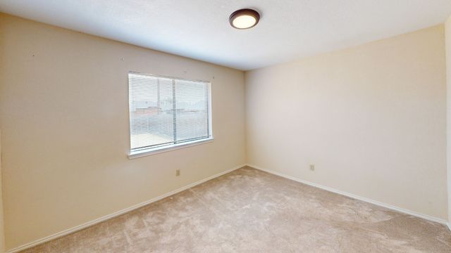 853 W Wintergreen Road, Lancaster, TX 75134