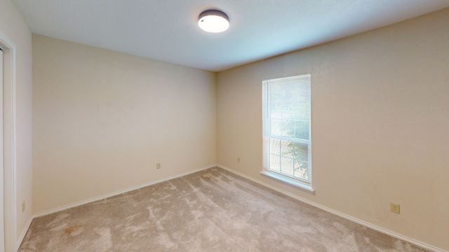 853 W Wintergreen Road, Lancaster, TX 75134