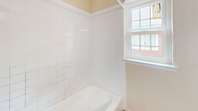 853 W Wintergreen Road, Lancaster, TX 75134