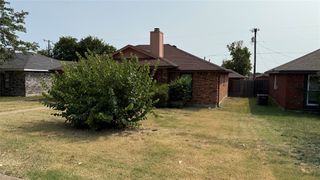 853 W Wintergreen Road, Lancaster, TX 75134