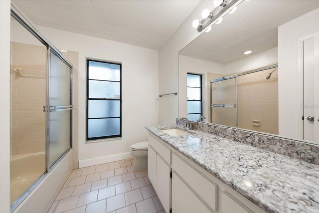3408 CULLENDALE DRIVE, Tampa, FL 33618