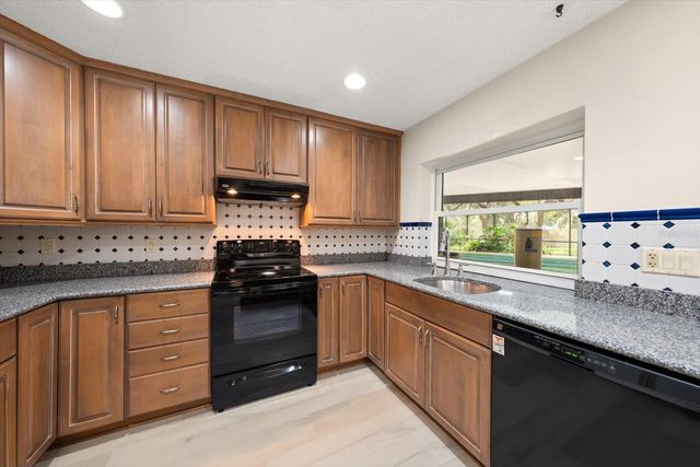 3408 CULLENDALE DRIVE, Tampa, FL 33618