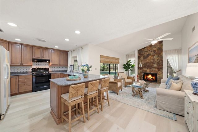 3408 CULLENDALE DRIVE, Tampa, FL 33618