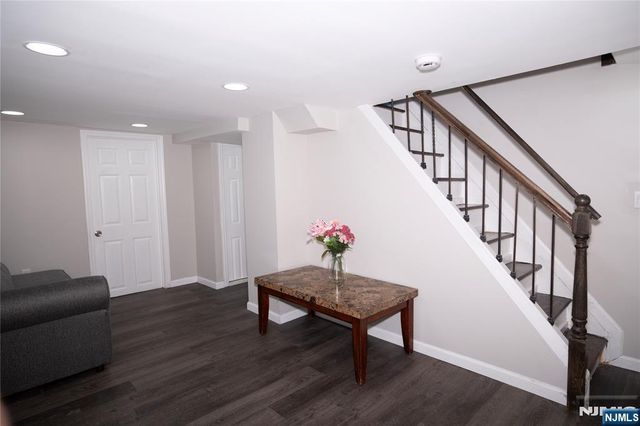 35 3rd Avenue, Little Falls, NJ 07424