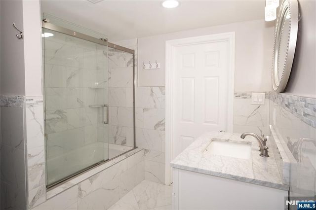 35 3rd Avenue, Little Falls, NJ 07424