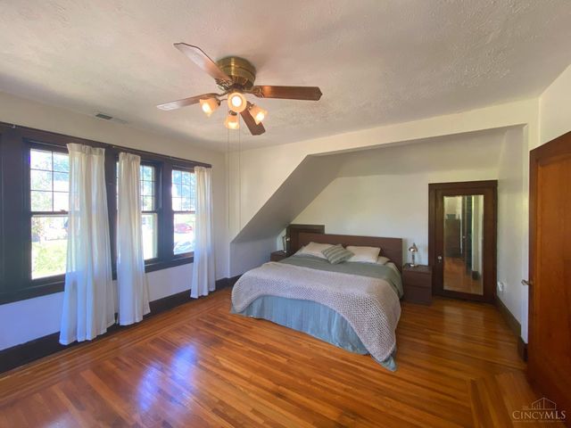 4411 Schulte Drive, Cincinnati, OH 45205