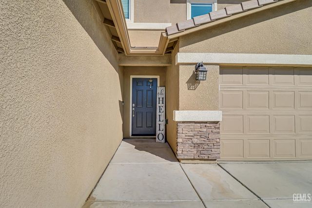 10000 Fitchburg Drive, Bakersfield, CA 93313