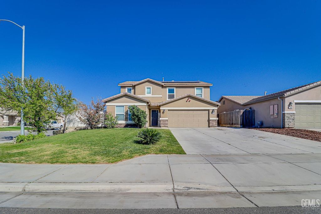 10000 Fitchburg Drive, Bakersfield, CA 93313