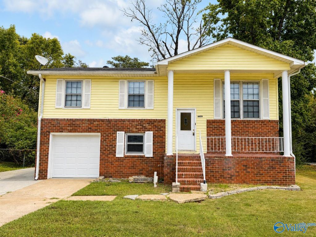 4459 Millvale Drive SW, Huntsville, AL 35805