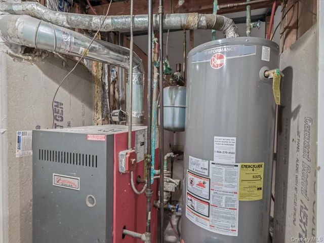 22 Mason Street, Hempstead, NY 11550