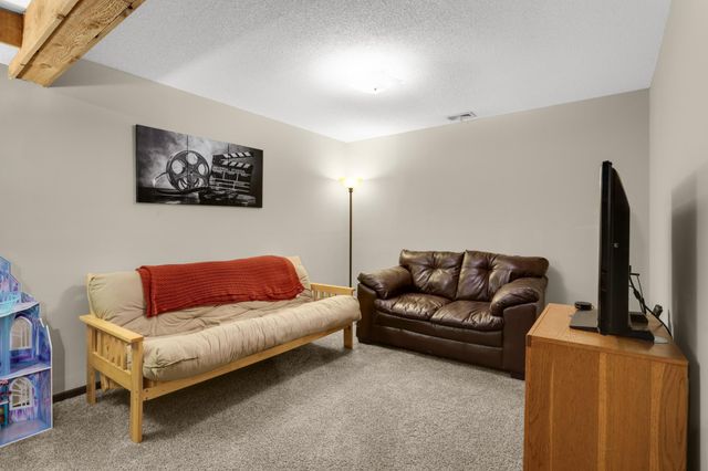 2201 Stroden Circle, Golden Valley, MN 55427